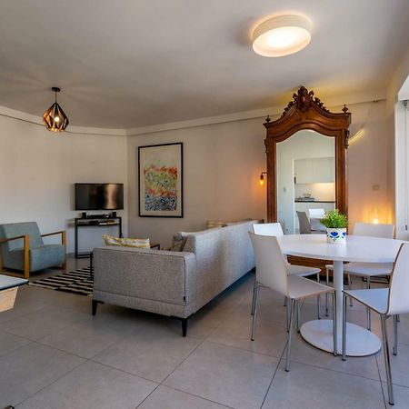 Modern Apartment With Free Parking 奥斯滕德 外观 照片