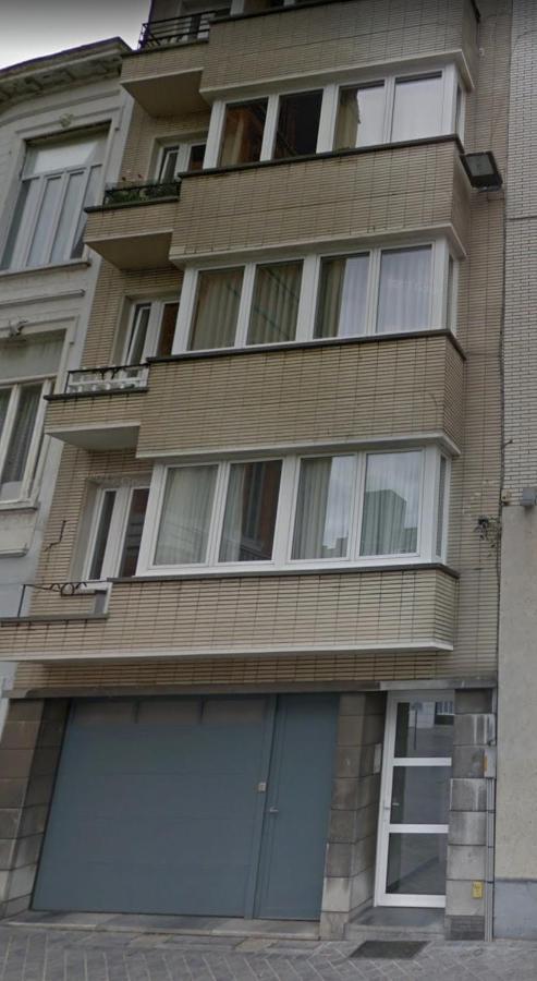 Modern Apartment With Free Parking 奥斯滕德 外观 照片