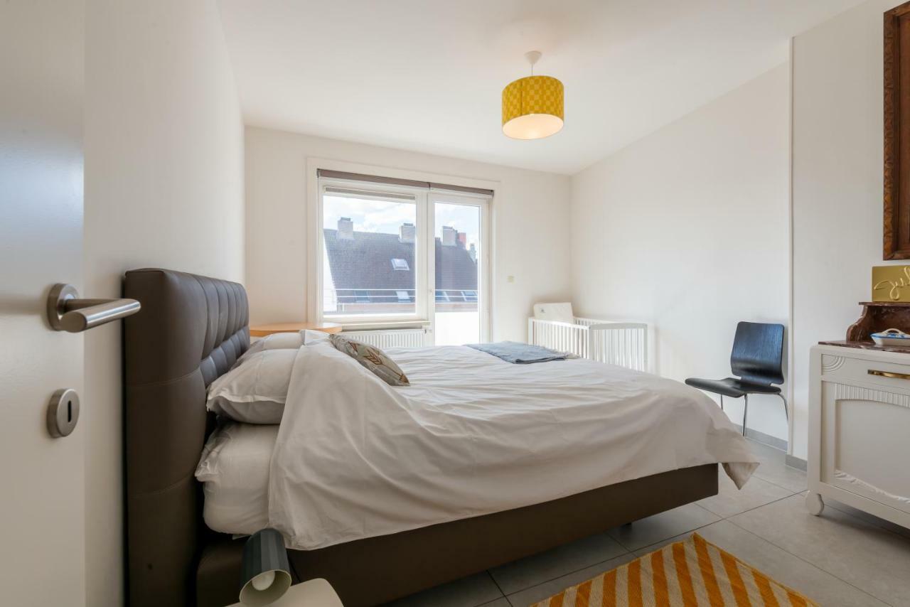 Modern Apartment With Free Parking 奥斯滕德 外观 照片