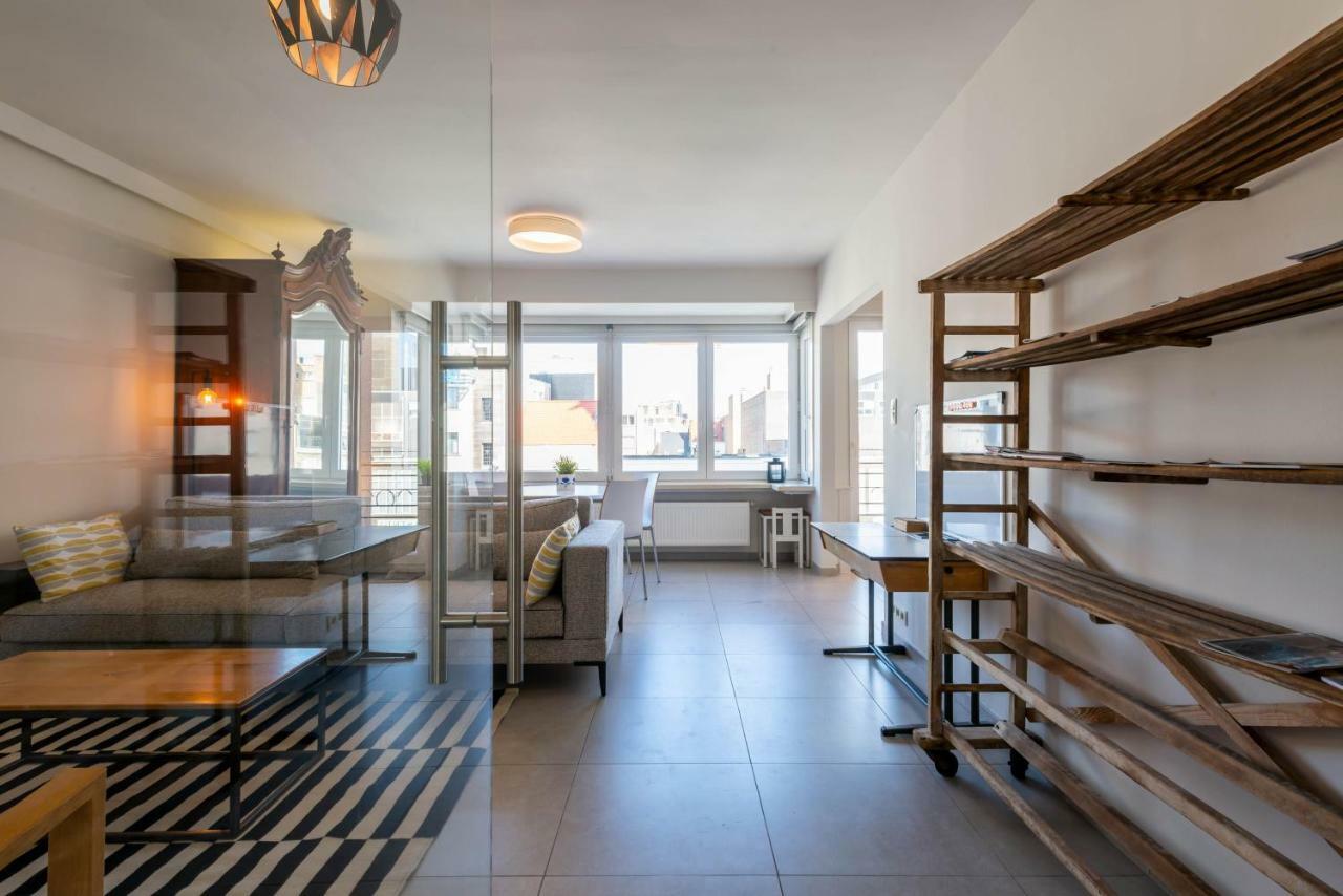 Modern Apartment With Free Parking 奥斯滕德 外观 照片