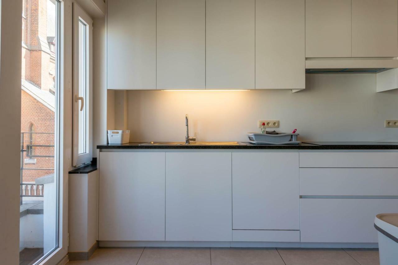 Modern Apartment With Free Parking 奥斯滕德 外观 照片